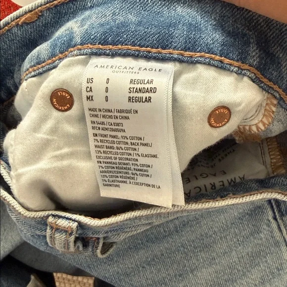 American Eagle Strigid High Waisted Stovepipe Jeans. Size 0 regular (run big) - Picture 7 of 10